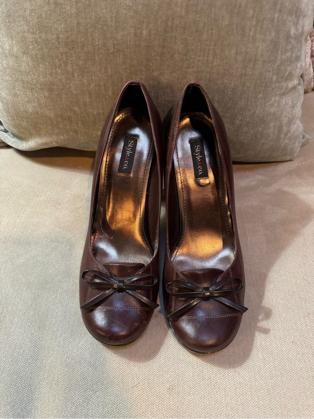 Style & Co. Dark Brown Bow Round-Toe Pumps